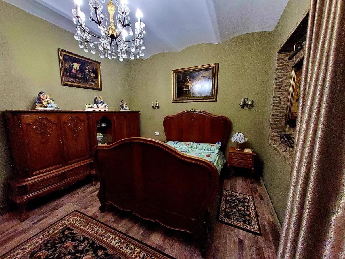 Sissy Vendégház Tîrgu Secuiesc Extérieur photo