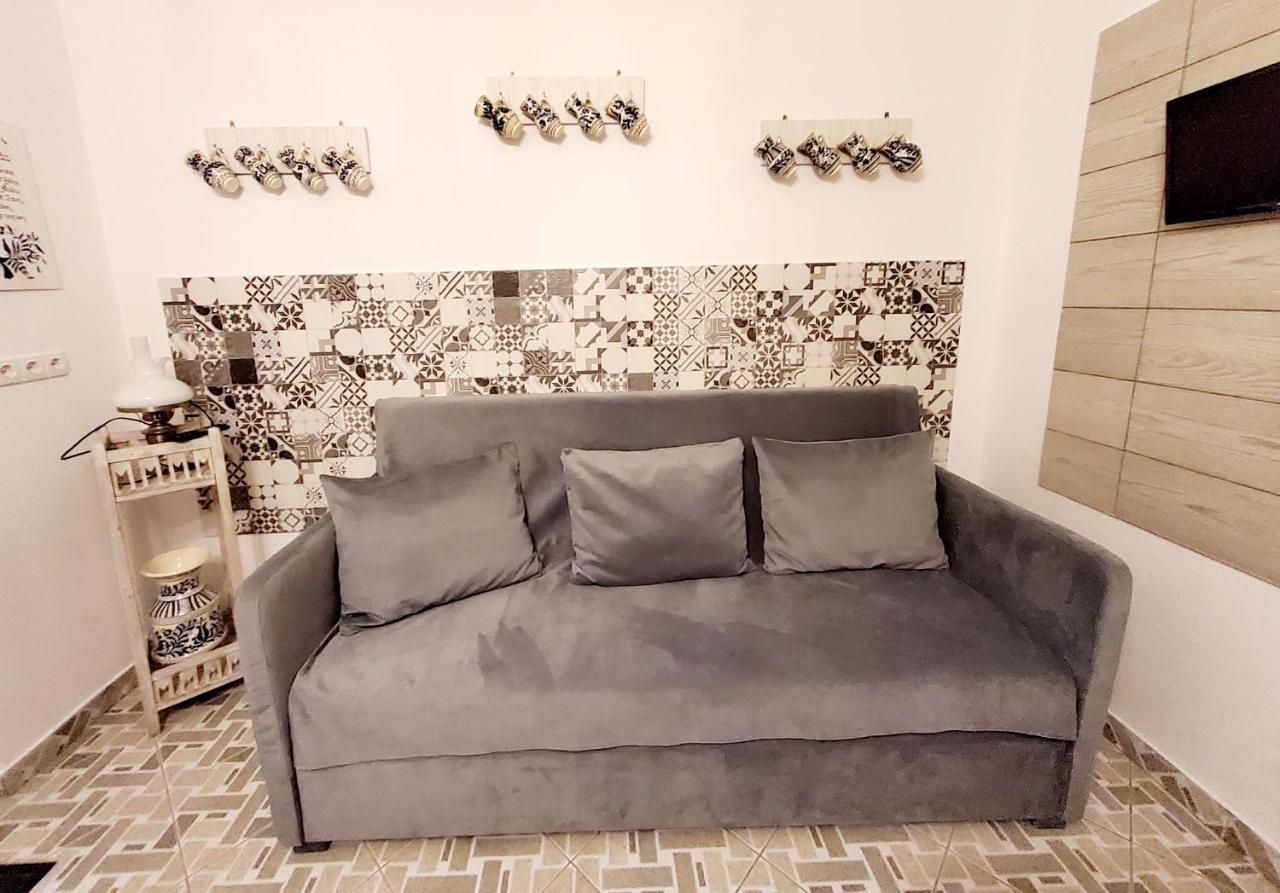 Sissy Vendégház Tîrgu Secuiesc Extérieur photo