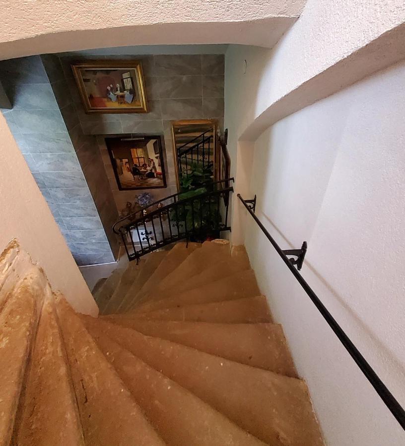 Sissy Vendégház Tîrgu Secuiesc Extérieur photo
